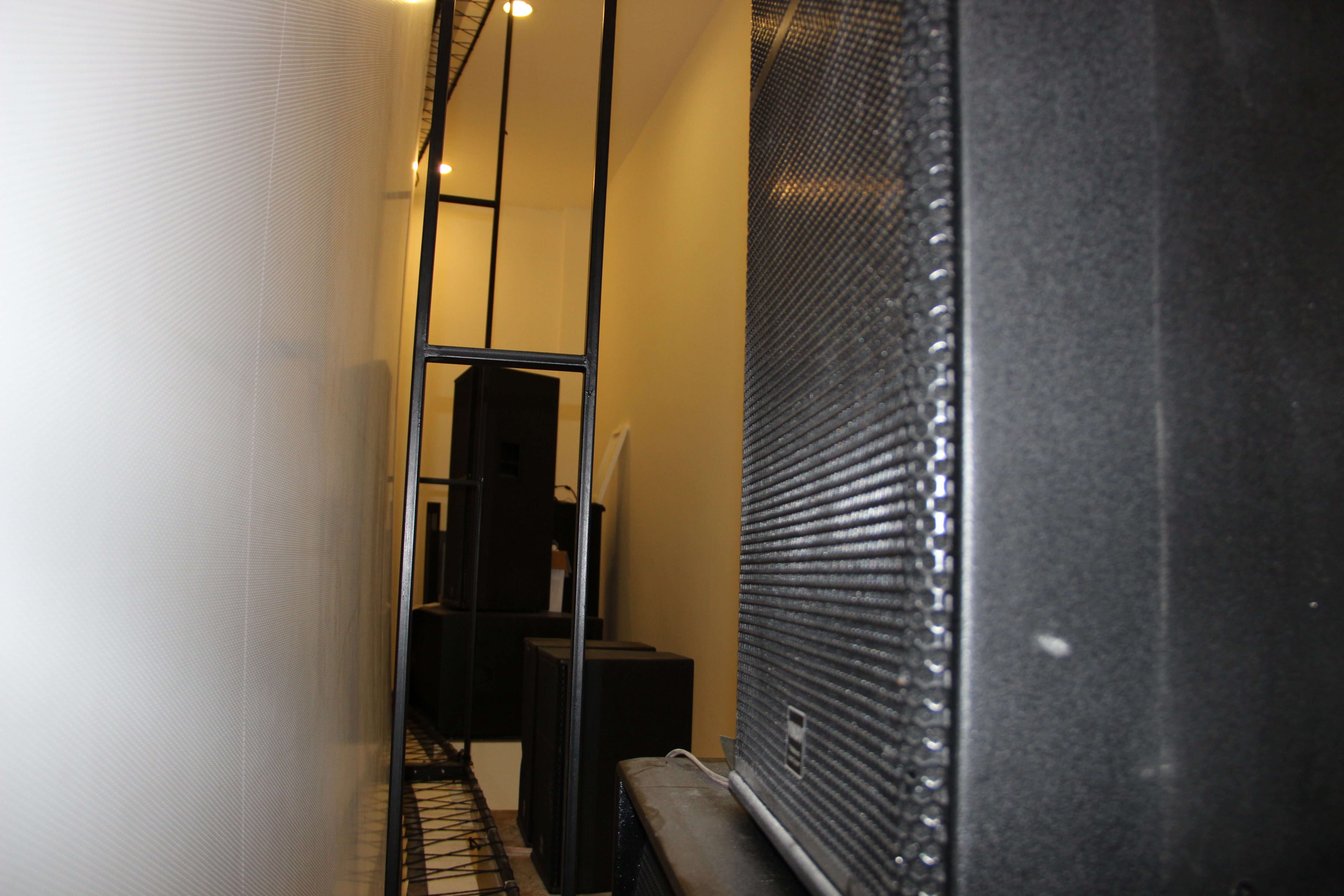 VINIAV音響展廳設(shè)備 VINIAV音響展廳設(shè)備